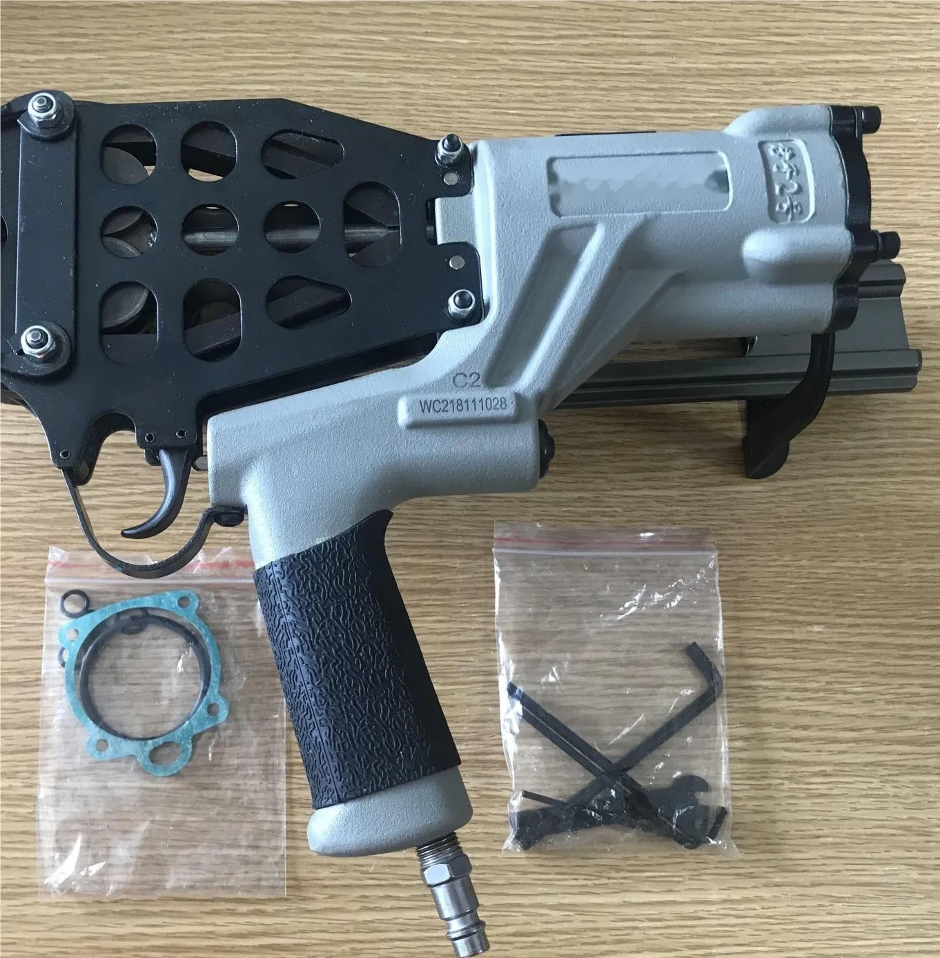 Пневматический инструмент C2 для заклепок C63