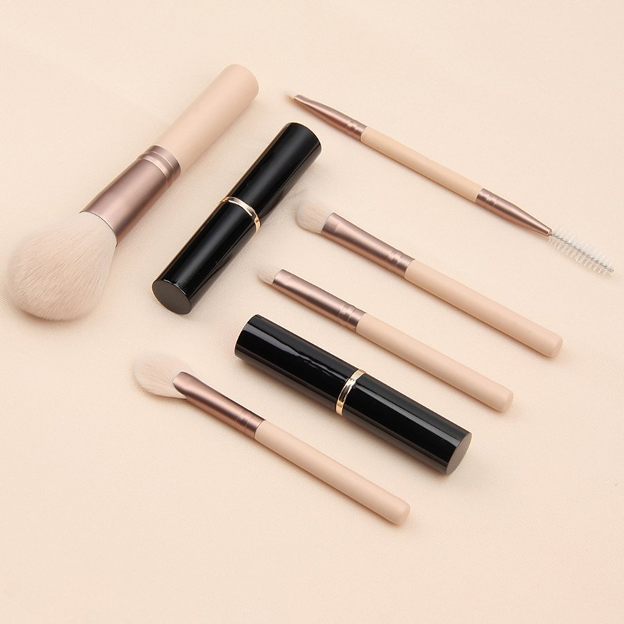 Wholesale Private Label Makeup Brush Set Custom 7PCS Skin-Friendly Cosmetic Powder Brush Makeup Brush Set