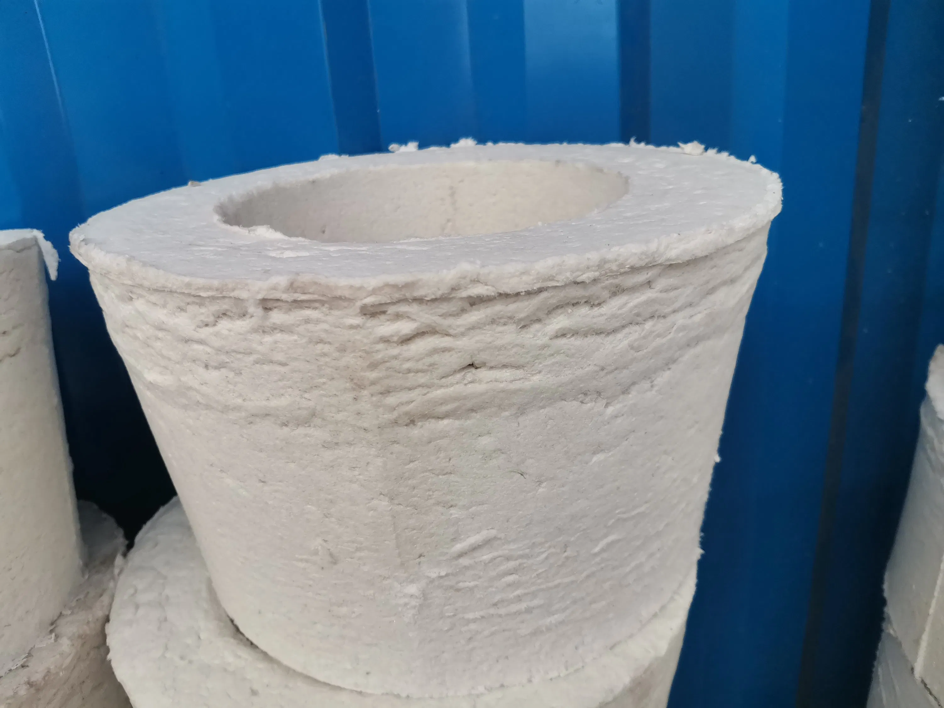 Calcium Aluminium Pipe Shell Calcium Silicate Tube Shell Insulation Tube Shell