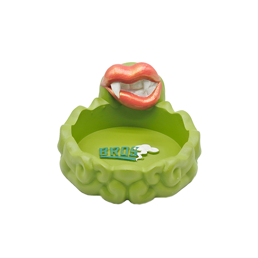 Halloween Party Gifts Cigarette Ashtray Personality Fashion Resin Sexy Figurines Resin Skulls Ashtrays