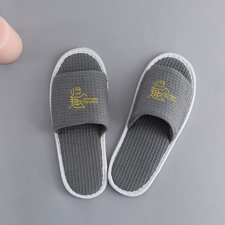 Hotel Disposable Black Cotton Waffle Closed Toe Hotel Slippers