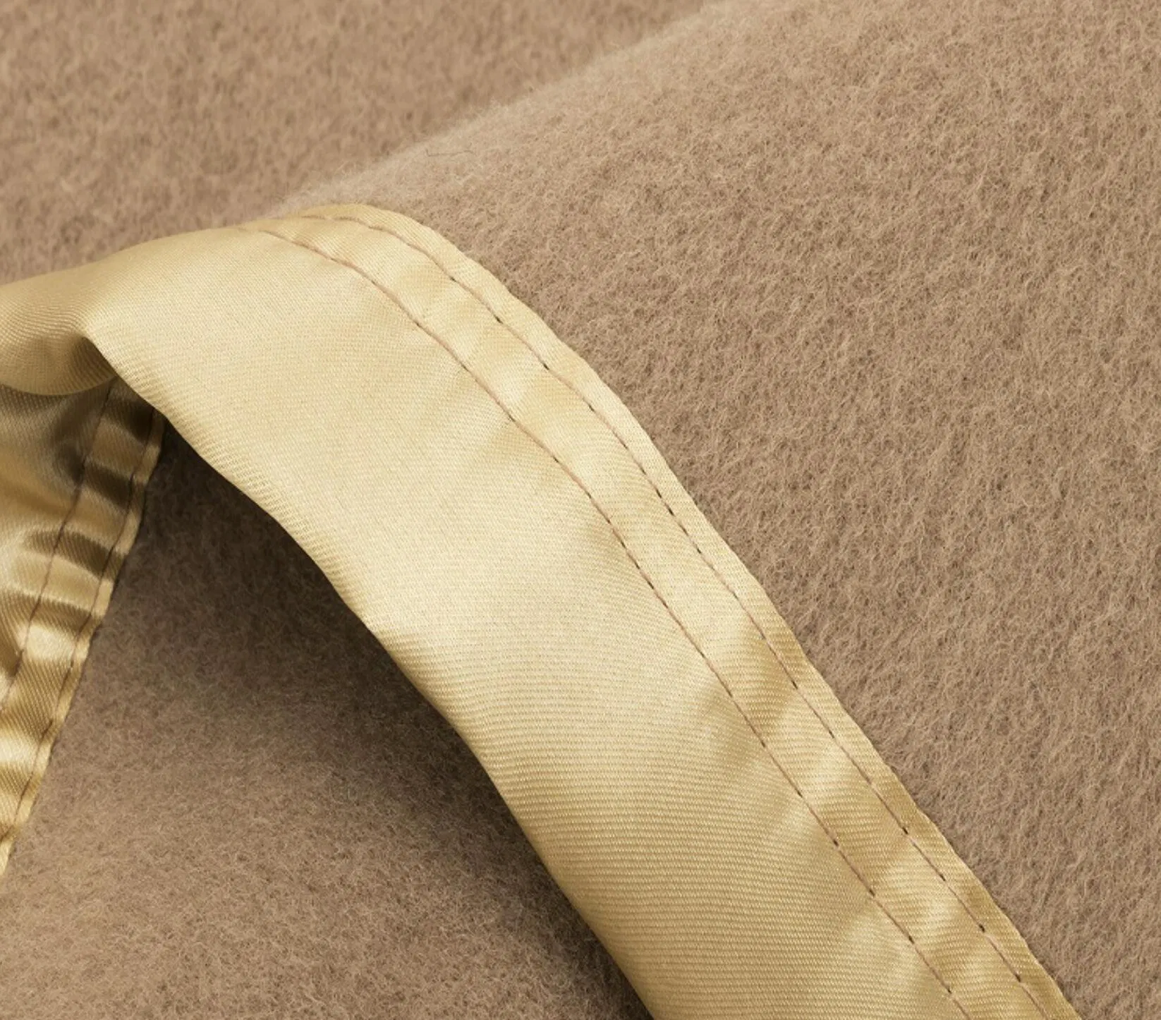 Плед флисовый 200x150 см, 70% шерсть, 30% полиэстер