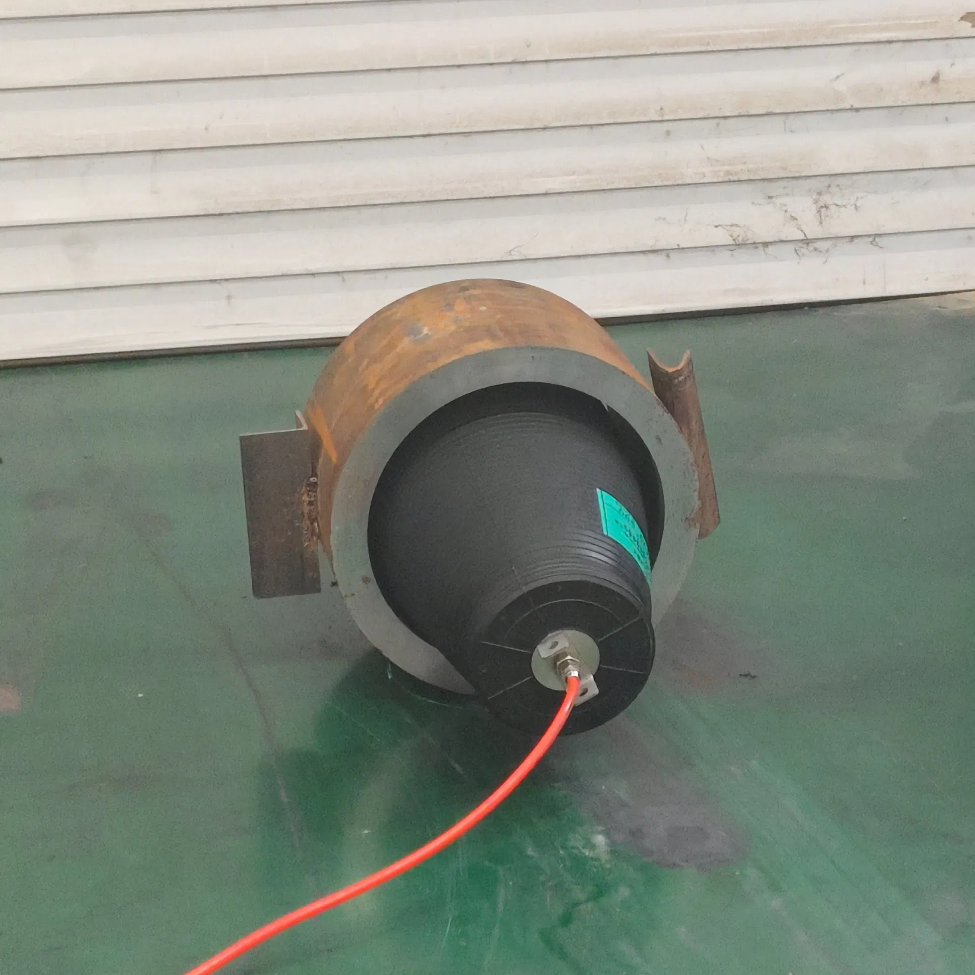 Durable Natural Rubber Airbag for Pipe Plugging Repair Safety Test