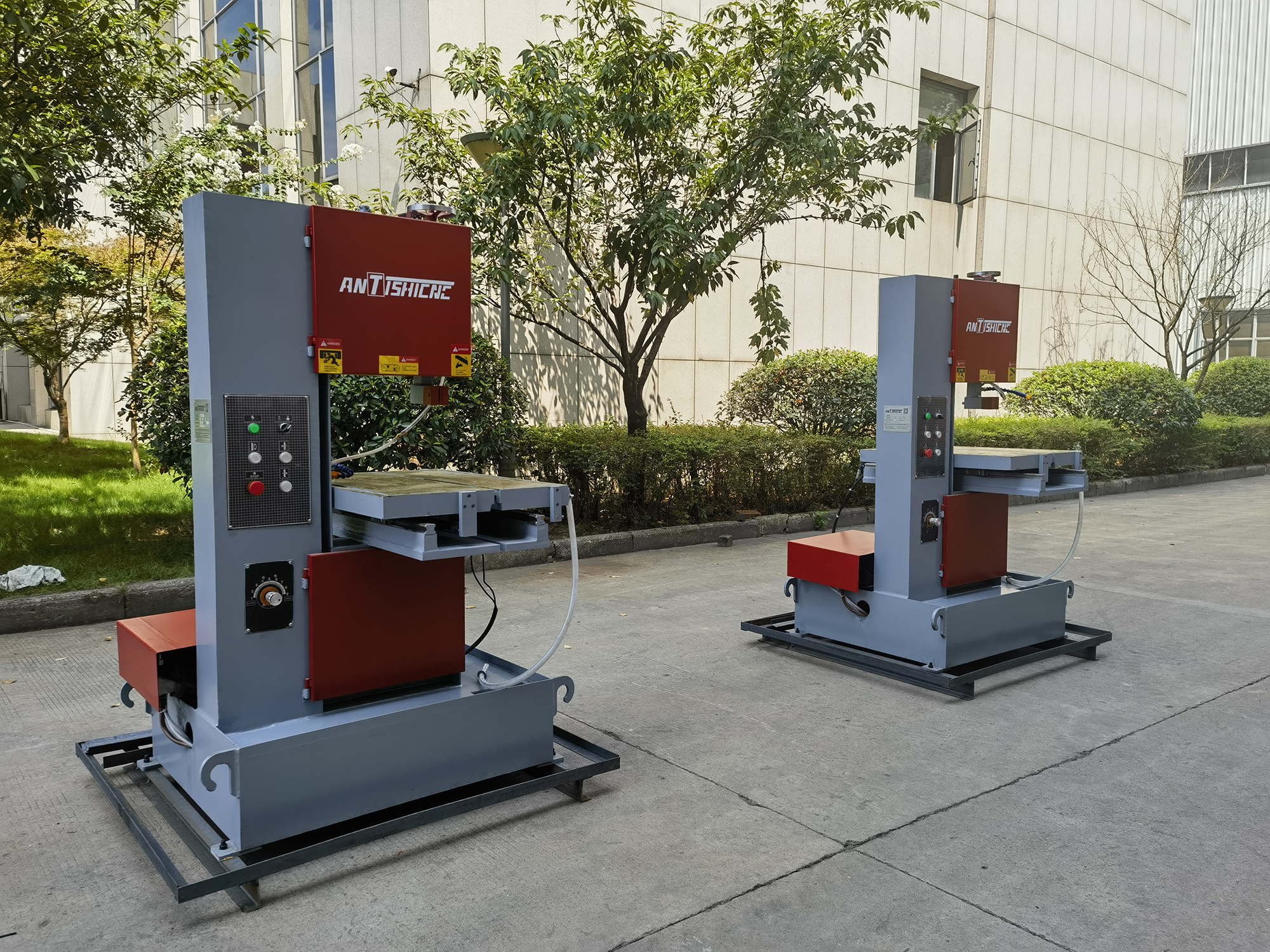 Станок ленточнопильный вертикальный гидравлический автоматический по металлу G5180