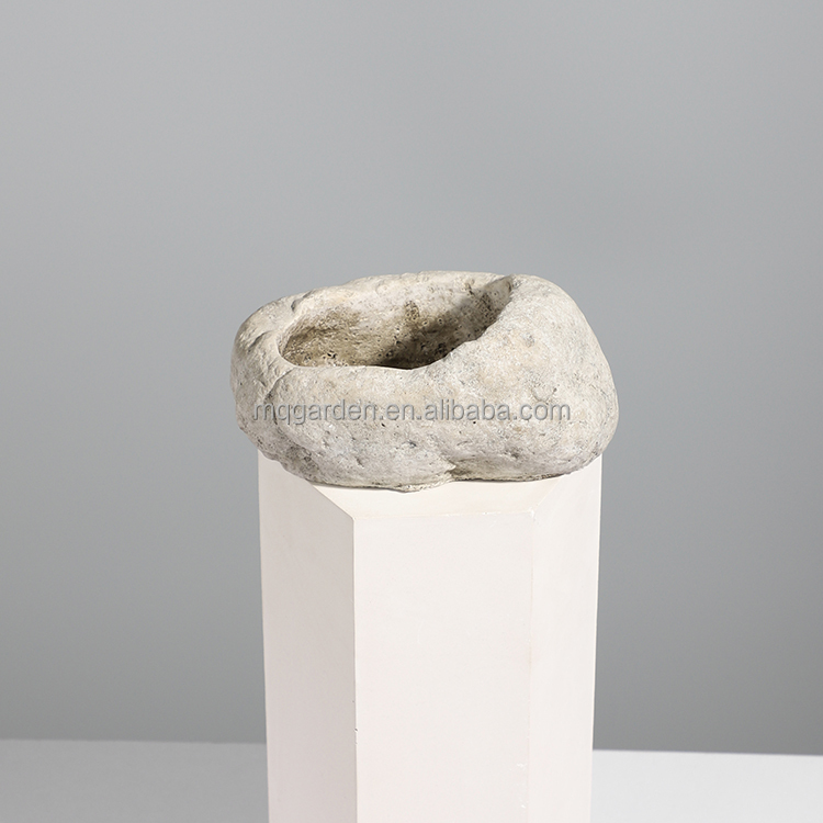 Горшок цементный каменный для сада и балкона