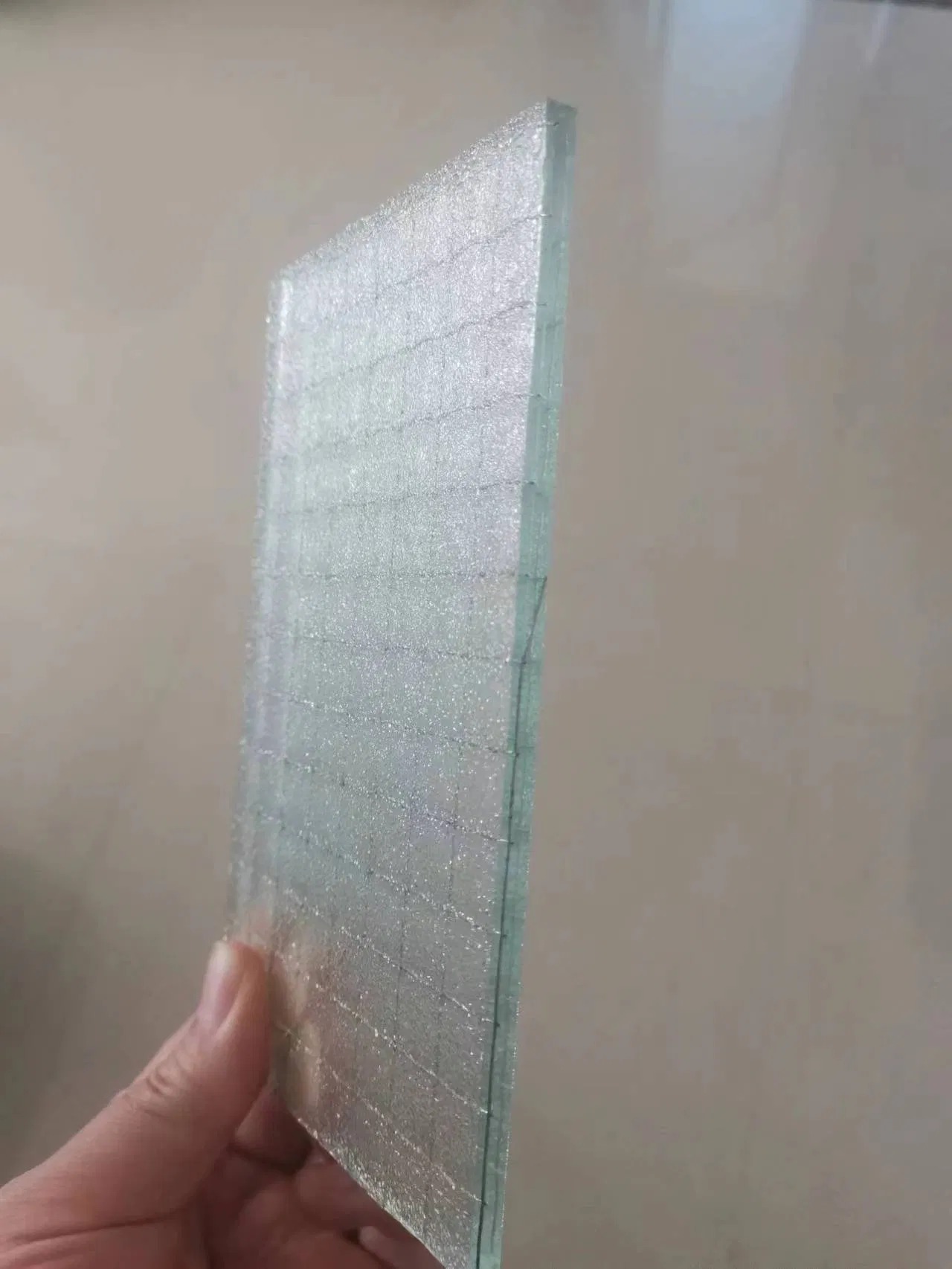 Customized Size 5mm 6mm Figure Glass Pattern Glass Clear Wire Mesh Glass