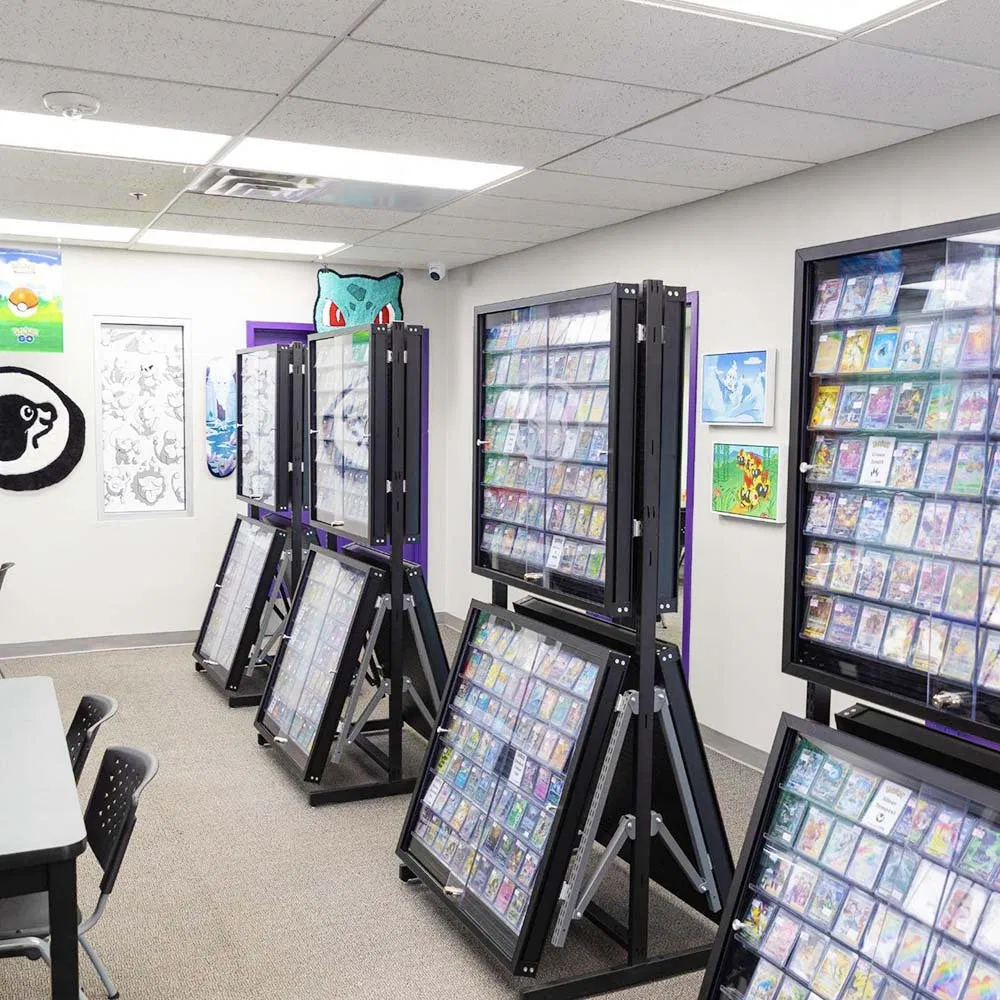 Anti-Oxidation Custom Floor-Standing Trading Card Display Case for Game Store