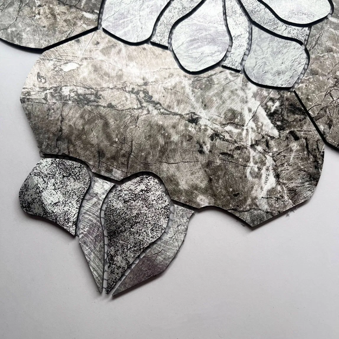 Мозаичная плитка с цветочным узором для стен и пола