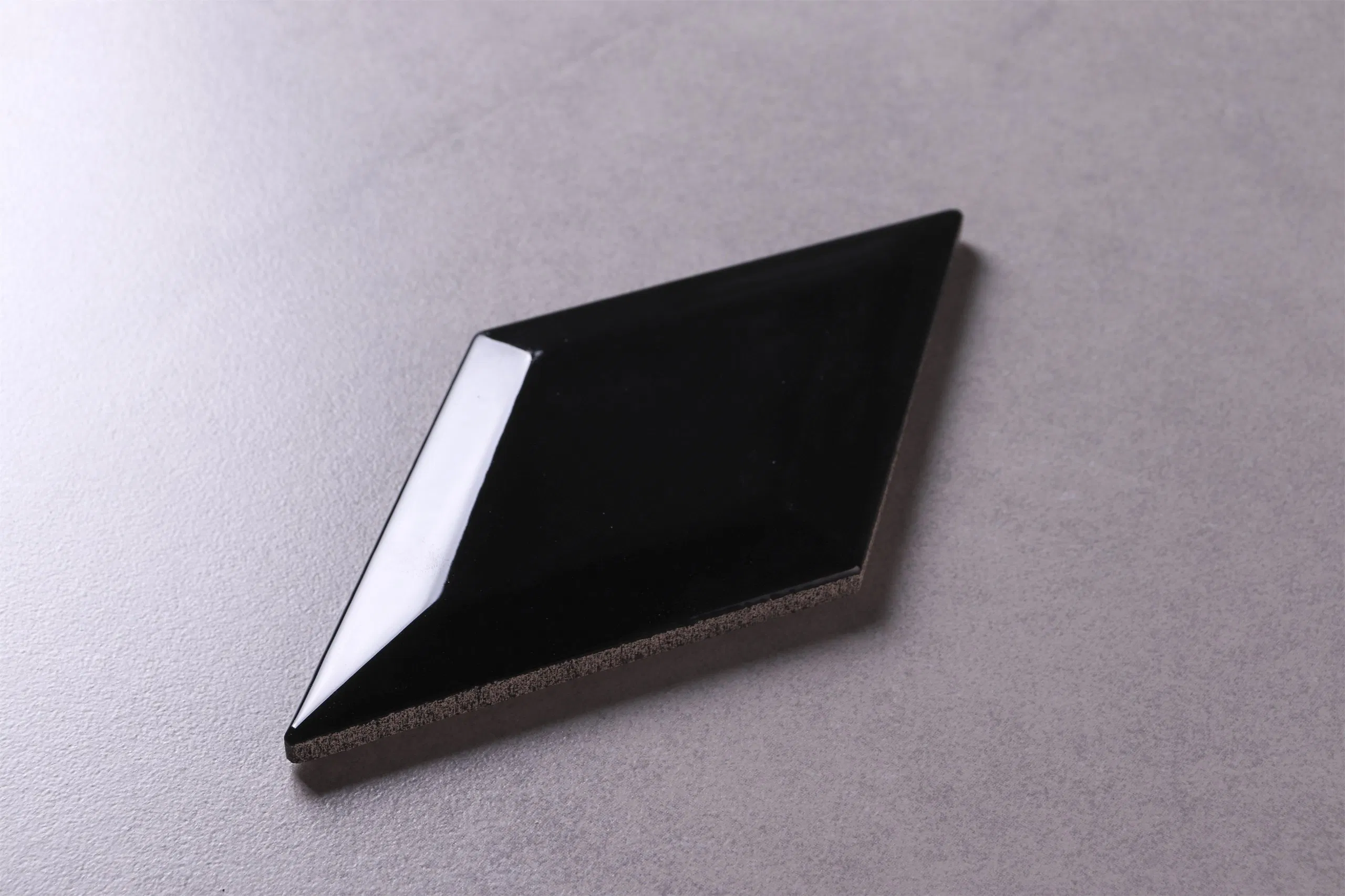 Jla Foshan Factory Brick, Tile & Accessories Inside Corner Tile Trim 80*80mm Covebase Skirting