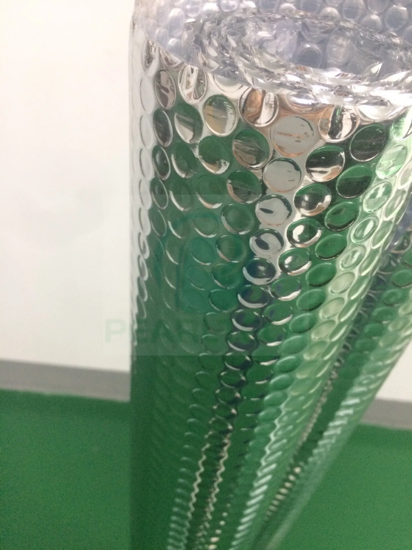 Bubble Laminated Metallized Film to Make Lined Bag