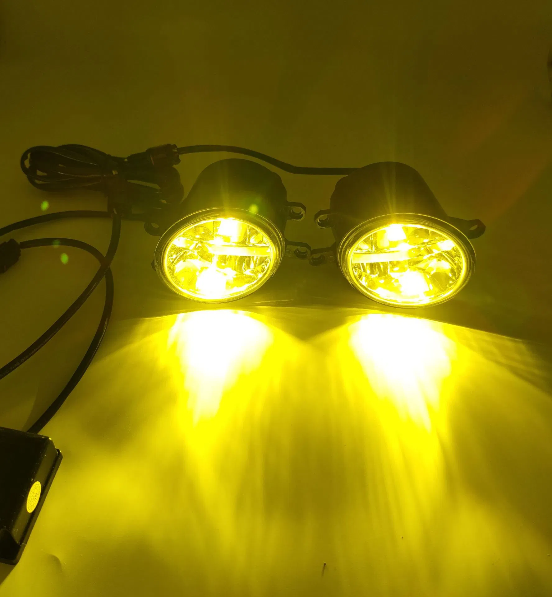 LED противотуманная фара 24W, 6000K/3000K, для Toyota