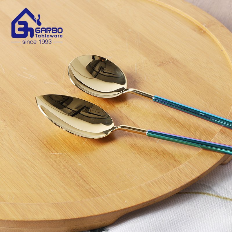 Handmade Mirror Polish Electronic-Plating Golden Stainless Steel Portugal Style Dinner Steak Fork Long Metal Handle Fork for Eating Dinner in Hotel Party