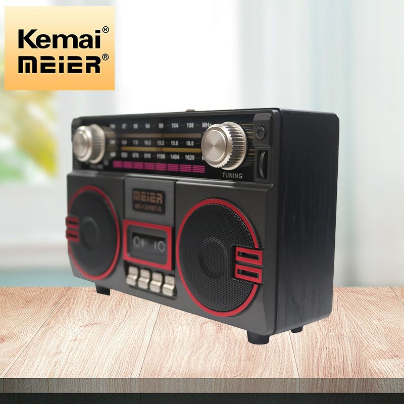 Exquisite and Elegant Tape Recorder Cassette Player Retro Four-Speaker Cassette Radio