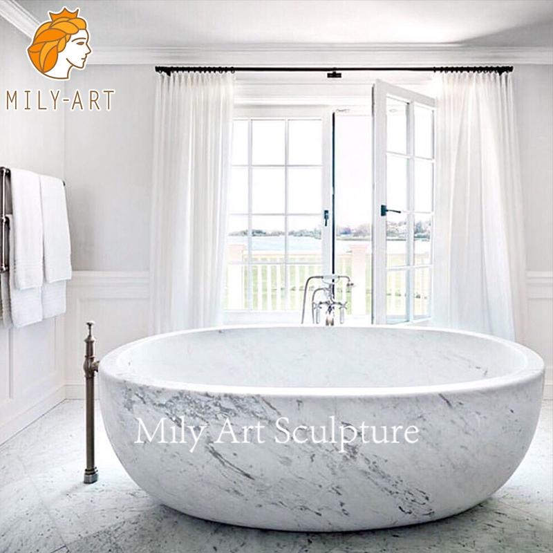 Белая мраморная ванна с серыми прожилками