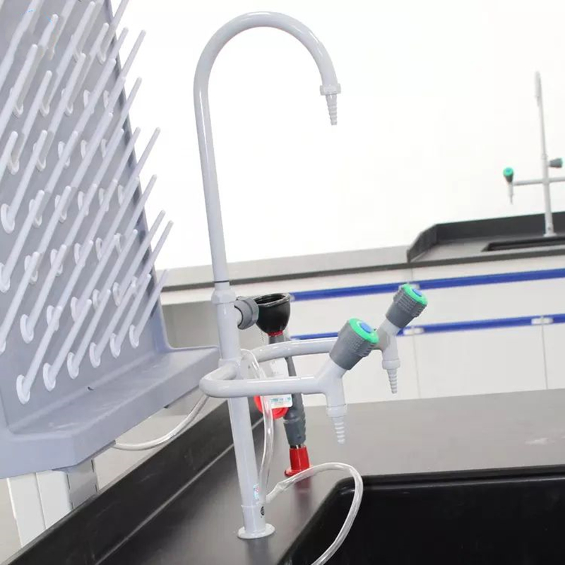 Chemical Resistant CE Certified PP PVDF PPR Laboratory Furniture Quadruple Outlet Hot and Cold Lab Faucet