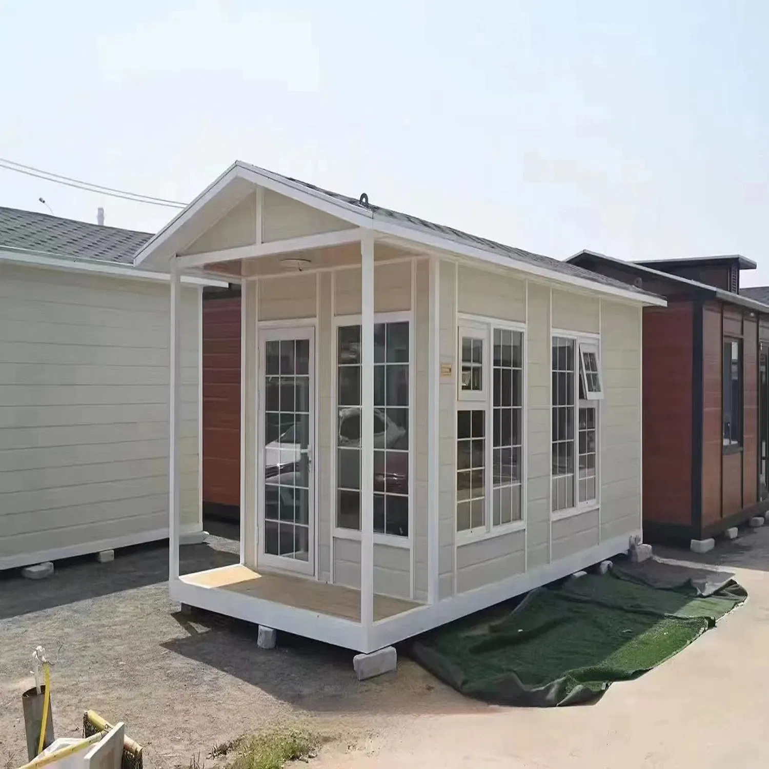 Modern Ready-Made Mobile Houses Are Affordable for Living, Foldable Prefabricated Houses Are Easy to Assemble, and Foldable Container Houses