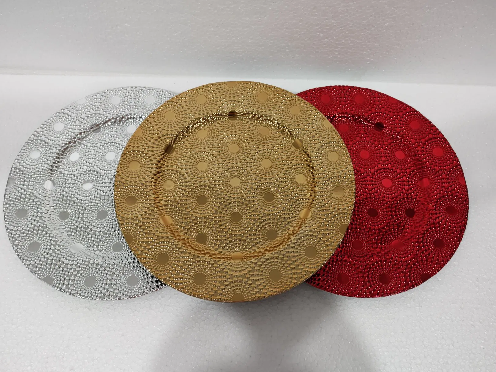 330g Wedding Party Gold Ripple Grid Plate with Wholesale Price