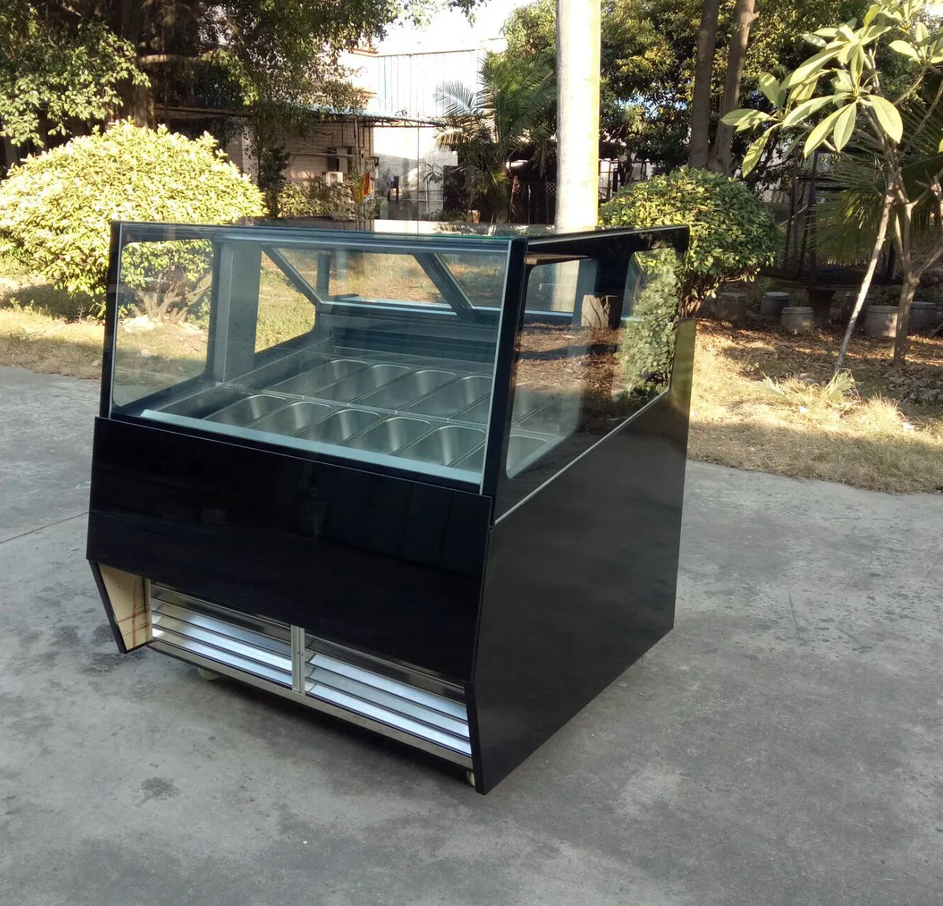 Europe Style High Quality Gelato Ice Cream Display Showcase