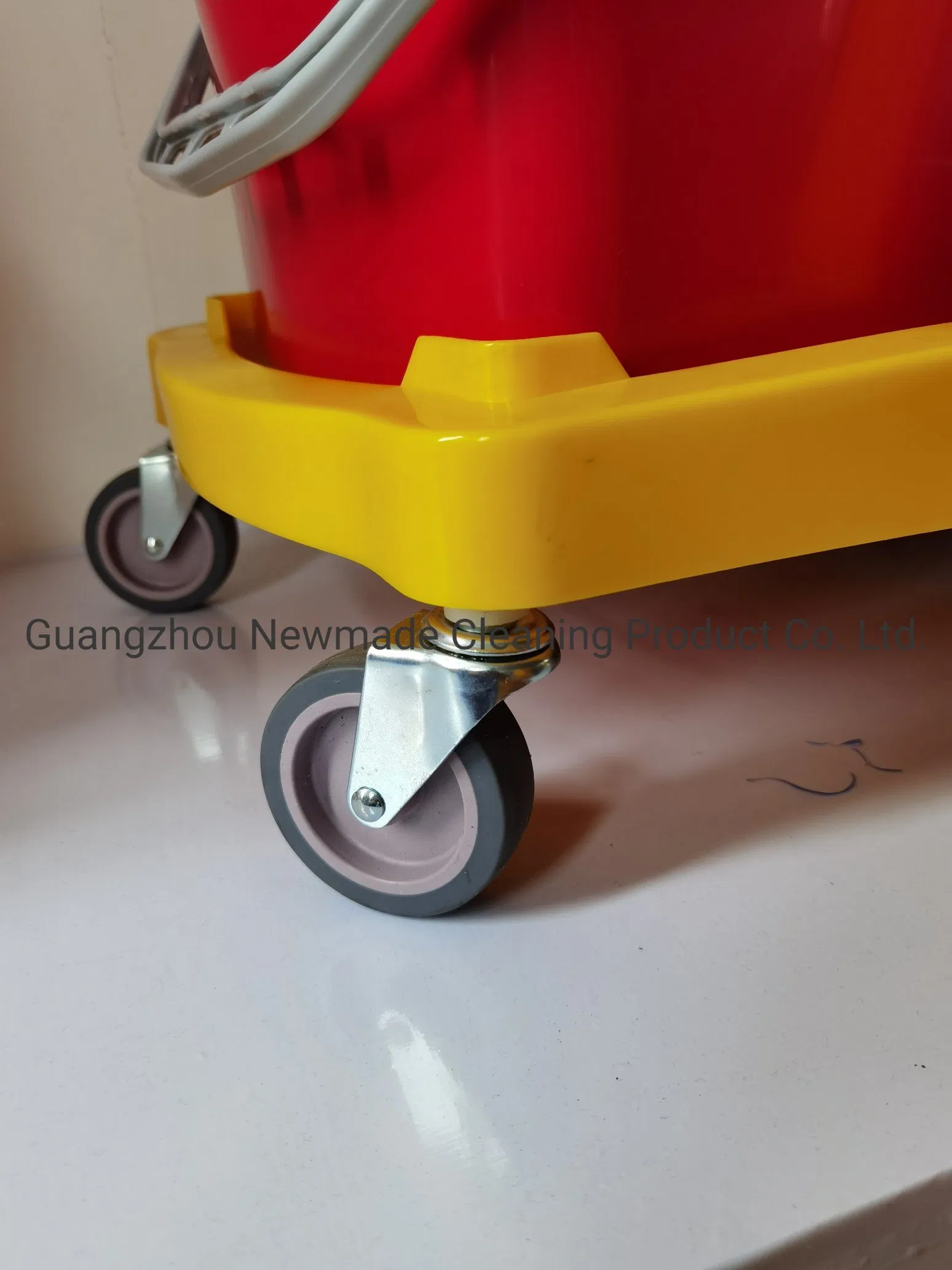 Hotel Floor Cheaning Cart Plastic Industrial Yellow Mop Wringer Bucket Trolley
