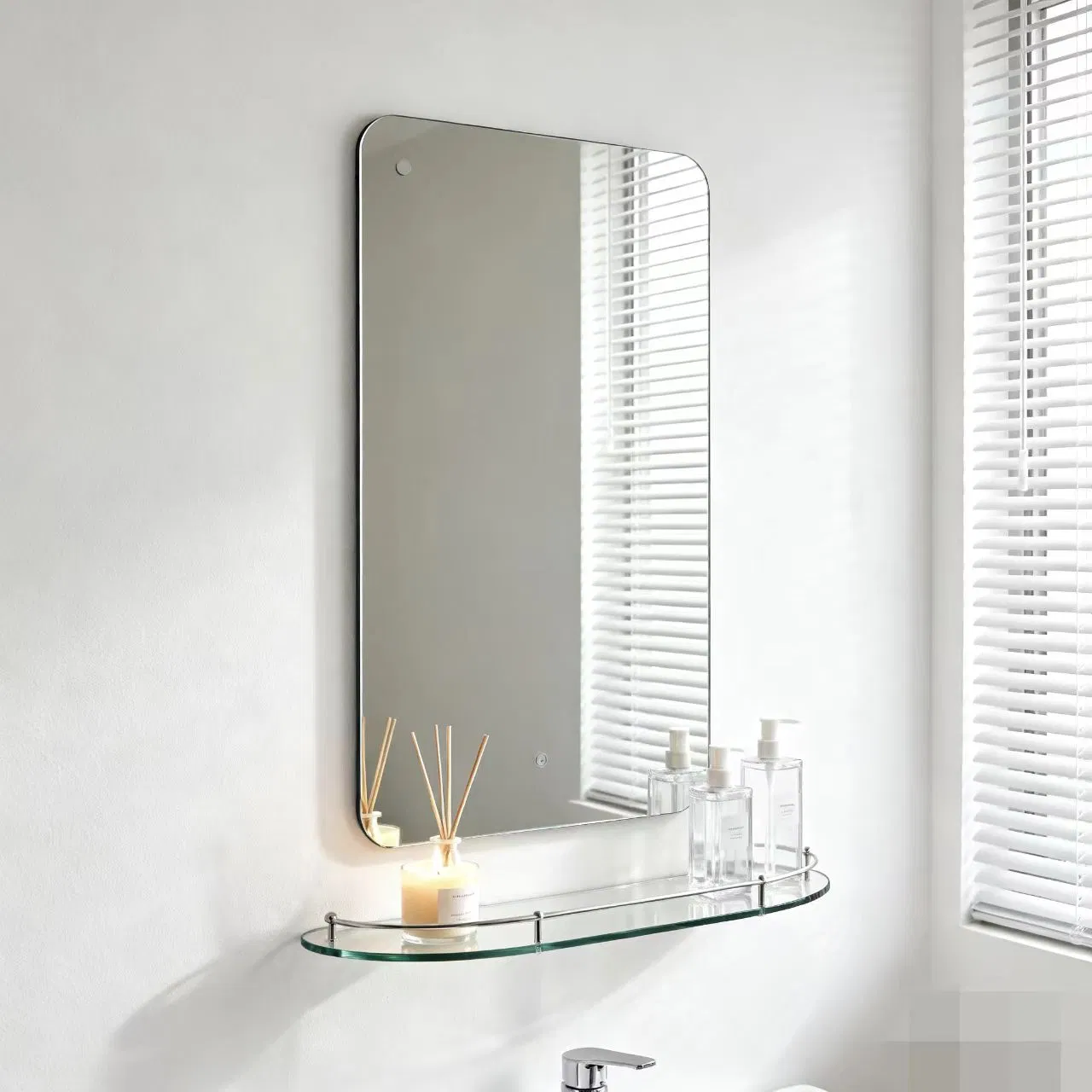Round Beauty Salon Bathroom Vanity Mirror/Medicine Cabinet with Anti-Fog