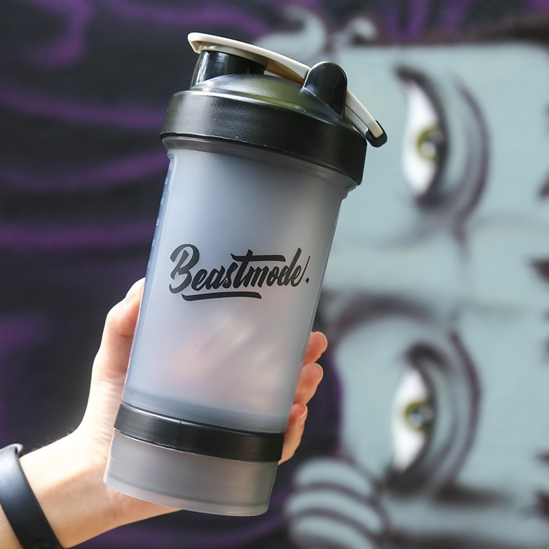 Трехслойный шейкер для протеина с порошницей