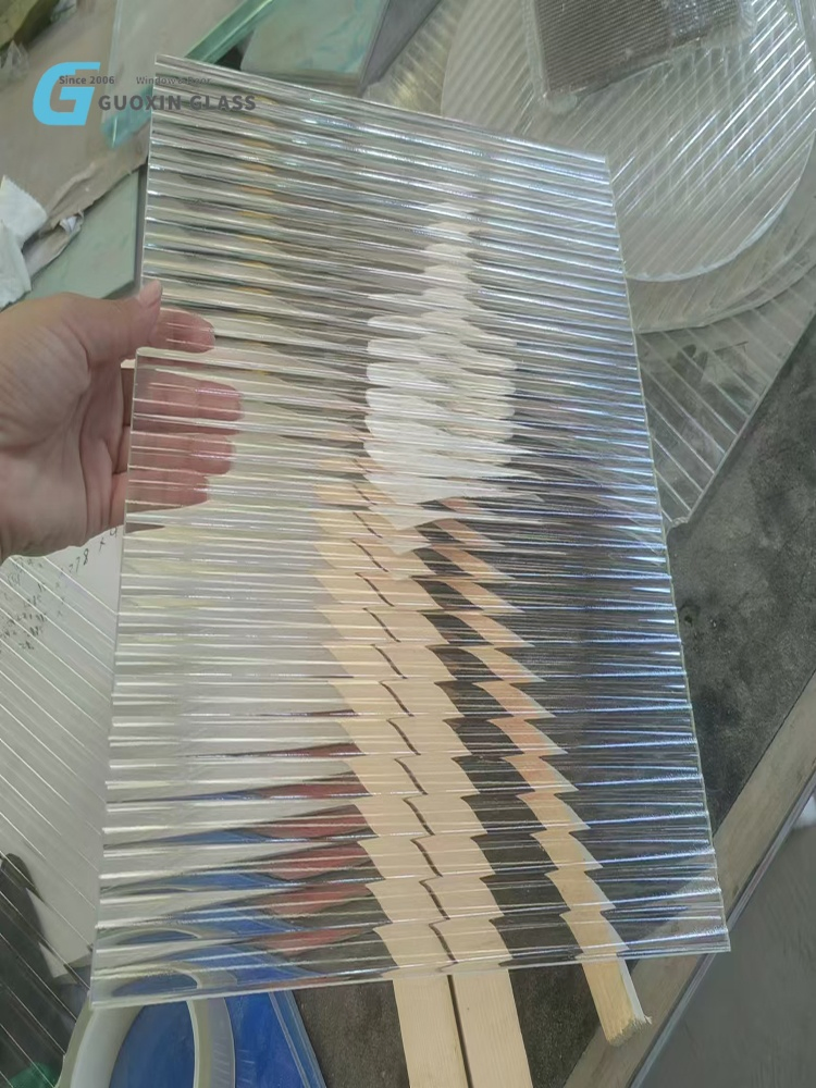 Solid Color Tempered Frosted Decorative Wave Partition Fluted Glass with Low Price