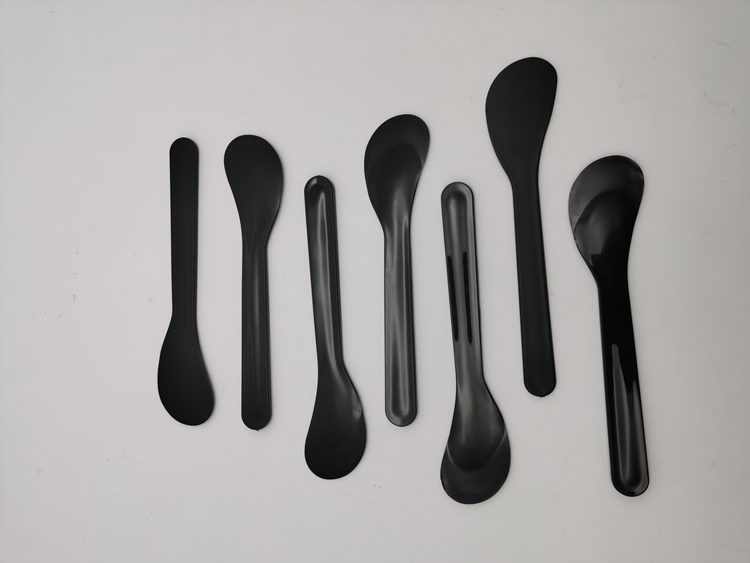 DIY Facial Spoon Stick Cosmetic Makeup Tool Plastic Small Makeup Spoon