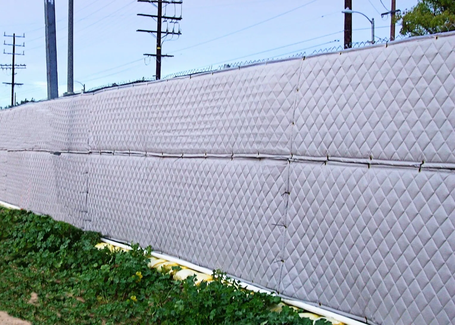 Litong PVC Tarp Fabric Waterproof Flame-Retardant Easy Dam Reduce Decibel Sound Barrier Fence