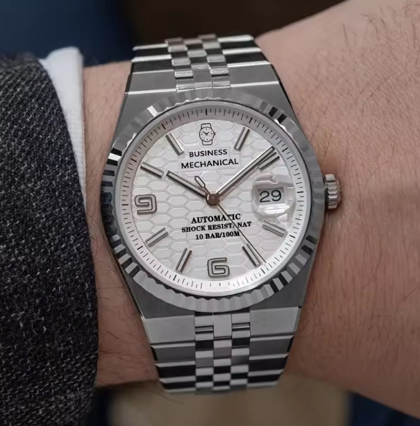 Customized Highest Quality 12A Mechanical Watch Weighing 165 Grams 904L Automatic Watch