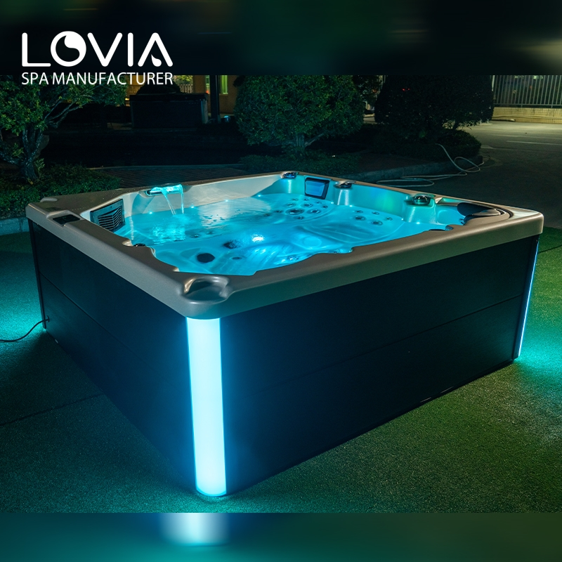 Гидромассажная ванна Balboa на 6 человек с джакузи