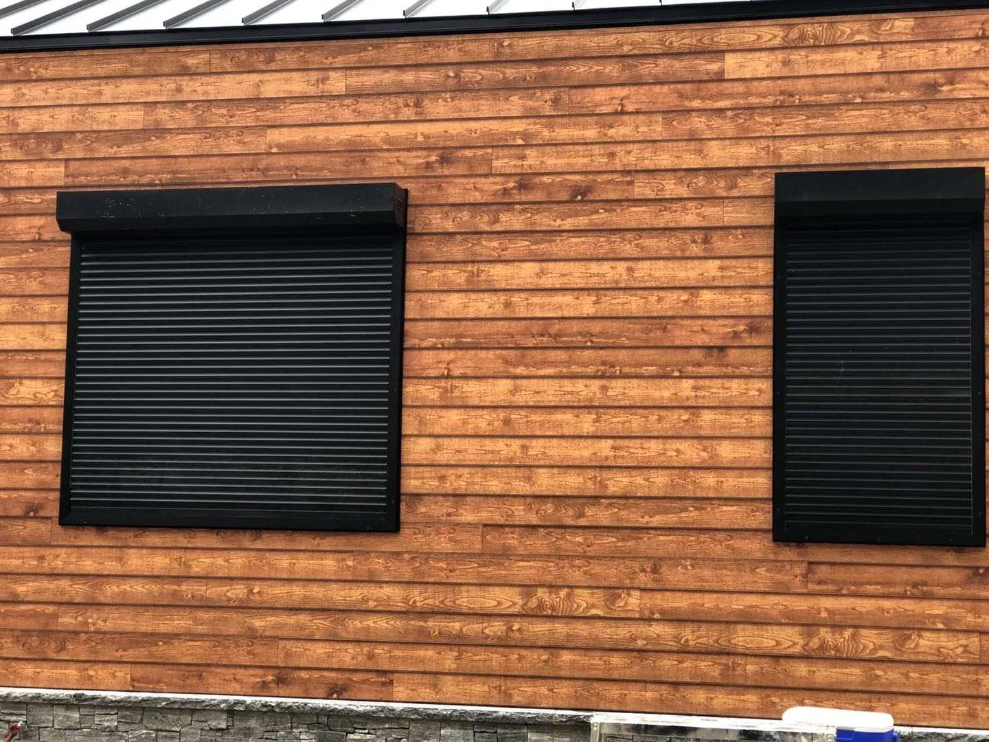Toma Aluminium Roller Shutter for Coffee/Office Window
