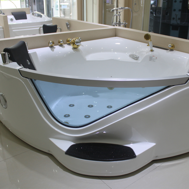 Угловая гидромассажная ванна для двоих