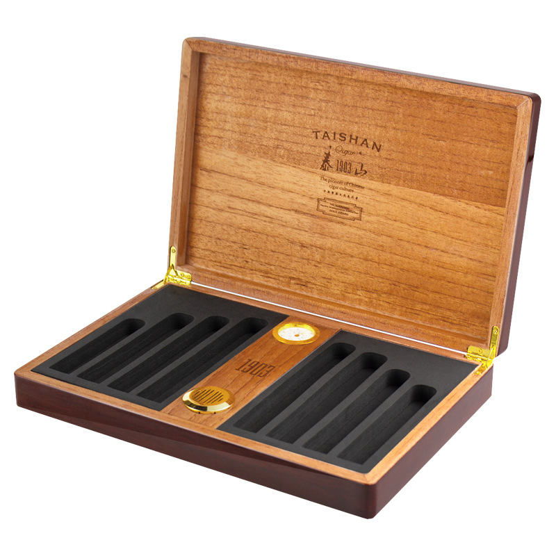 High-Quality Custom Painting Camphorwood Cigar Humidor Box