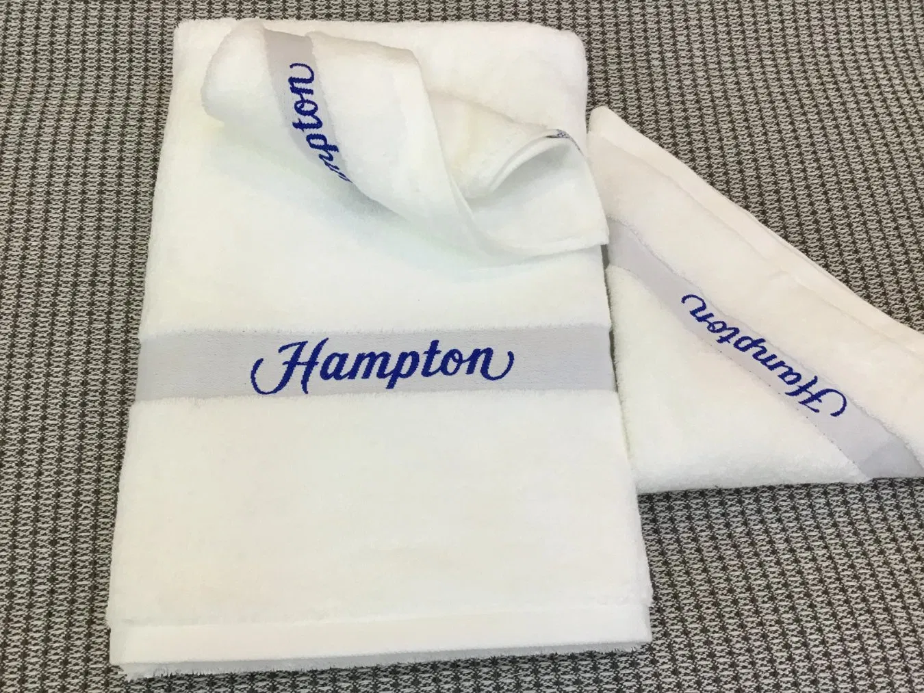 Factory Wholesales Cotton Bath Luxury Banded Eco-Friendly Soft and Strong Water Absorption Hotel Towel