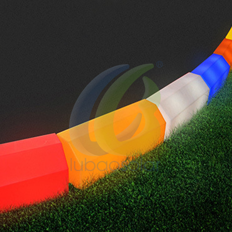 Energy Efficient Road Safety Traffic Guidance Public Area LED Plastic Curbstone