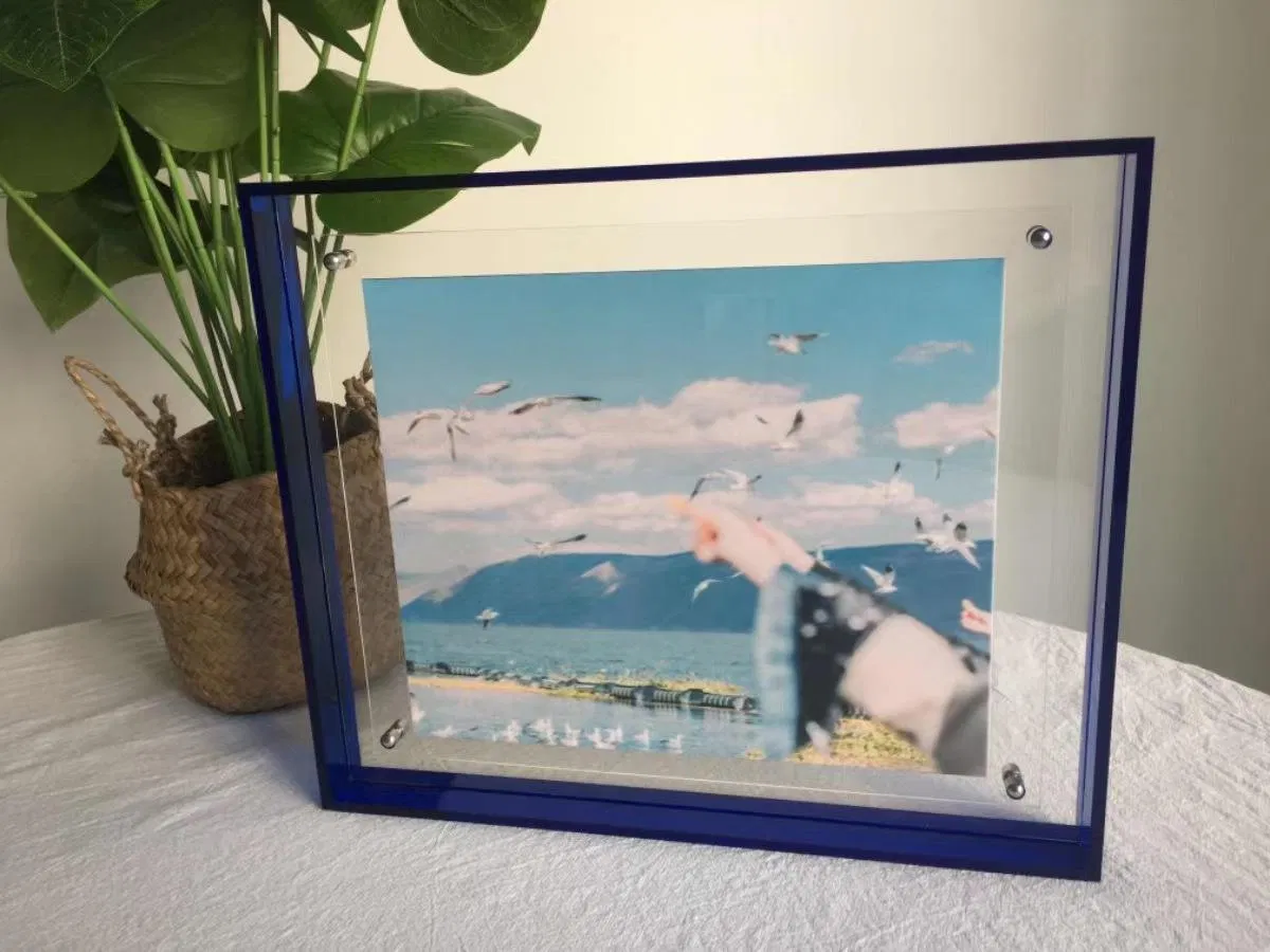 Bestselling New Products Minimalist Modern Sleek Desktop Acrylic Photo Frame for Wedding Photo Display