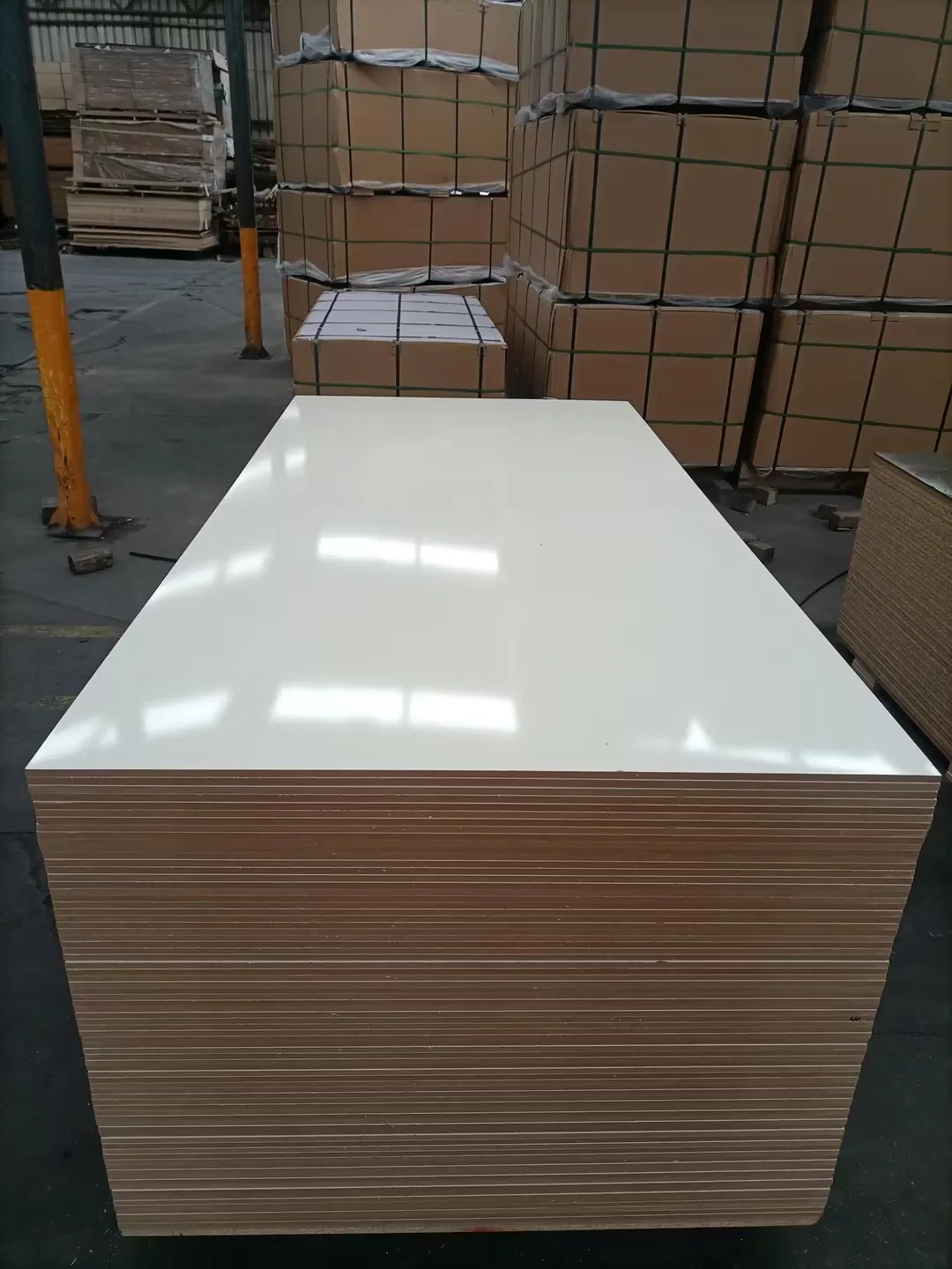 Melamine Laminated Particle MDF Board