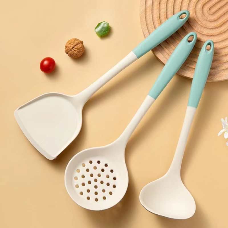 Versatile Silicone Cooking Utensils for All Pasta Preparations