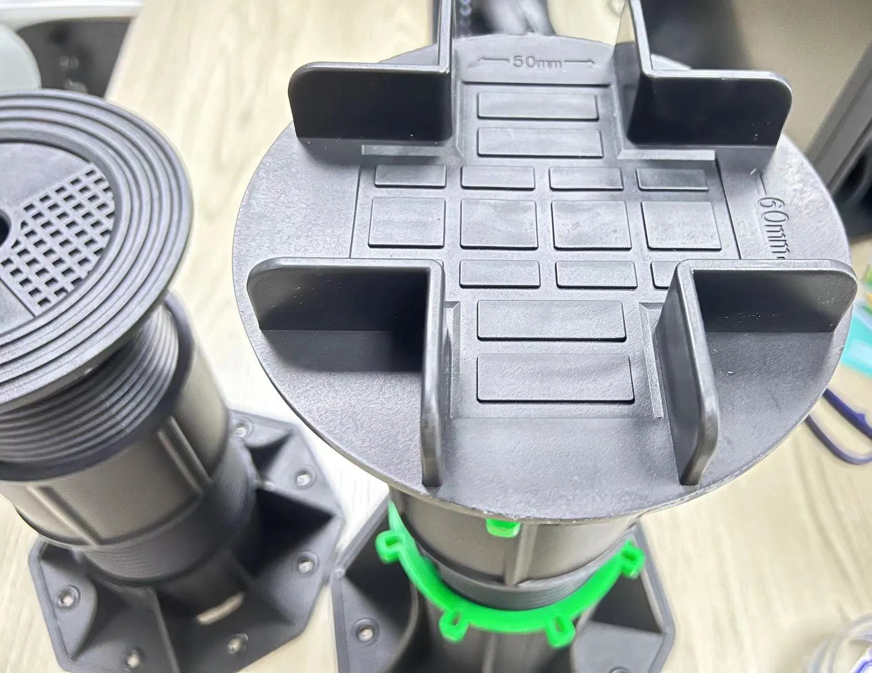 Factory Price Architectural Landscape Engineering Adjustable Feet for Raised Floors, Decking and Terraces.