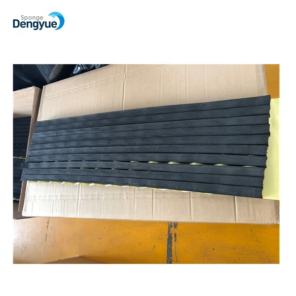 Black EVA Eave Infill Strips Corrugated Roofing Foam Closure Strips