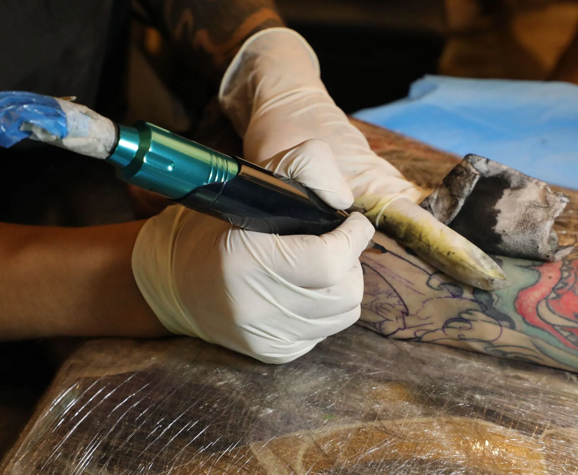 Falcon Short Tattoo Pen