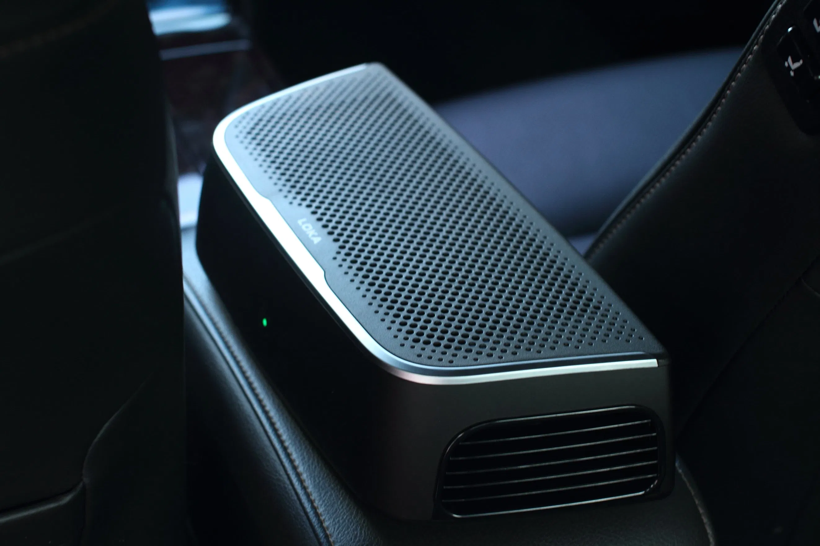 Portable 12V DC Vehicle Power Supply Car Air Purifier with HEPA Filter for Cars and Outdoor Hotel Use