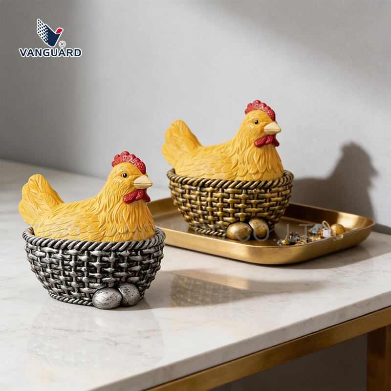 Chicken Shape Ashtray Wholesale Gift Ware Unique Ornament Custom Resin Statue for Home Decoration