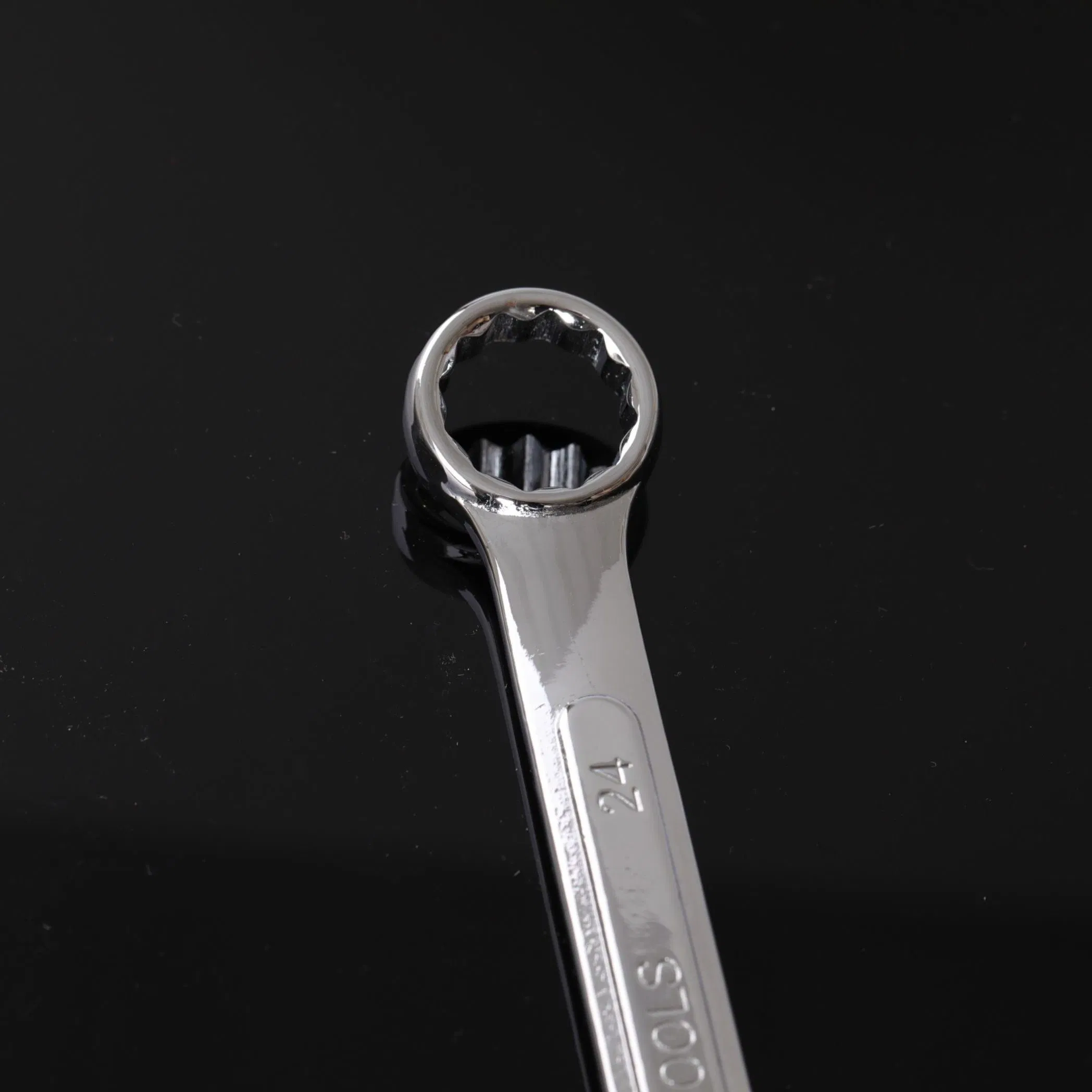 Combination Wrench/Open-Ring Spanner with a Convex Bar Pattern