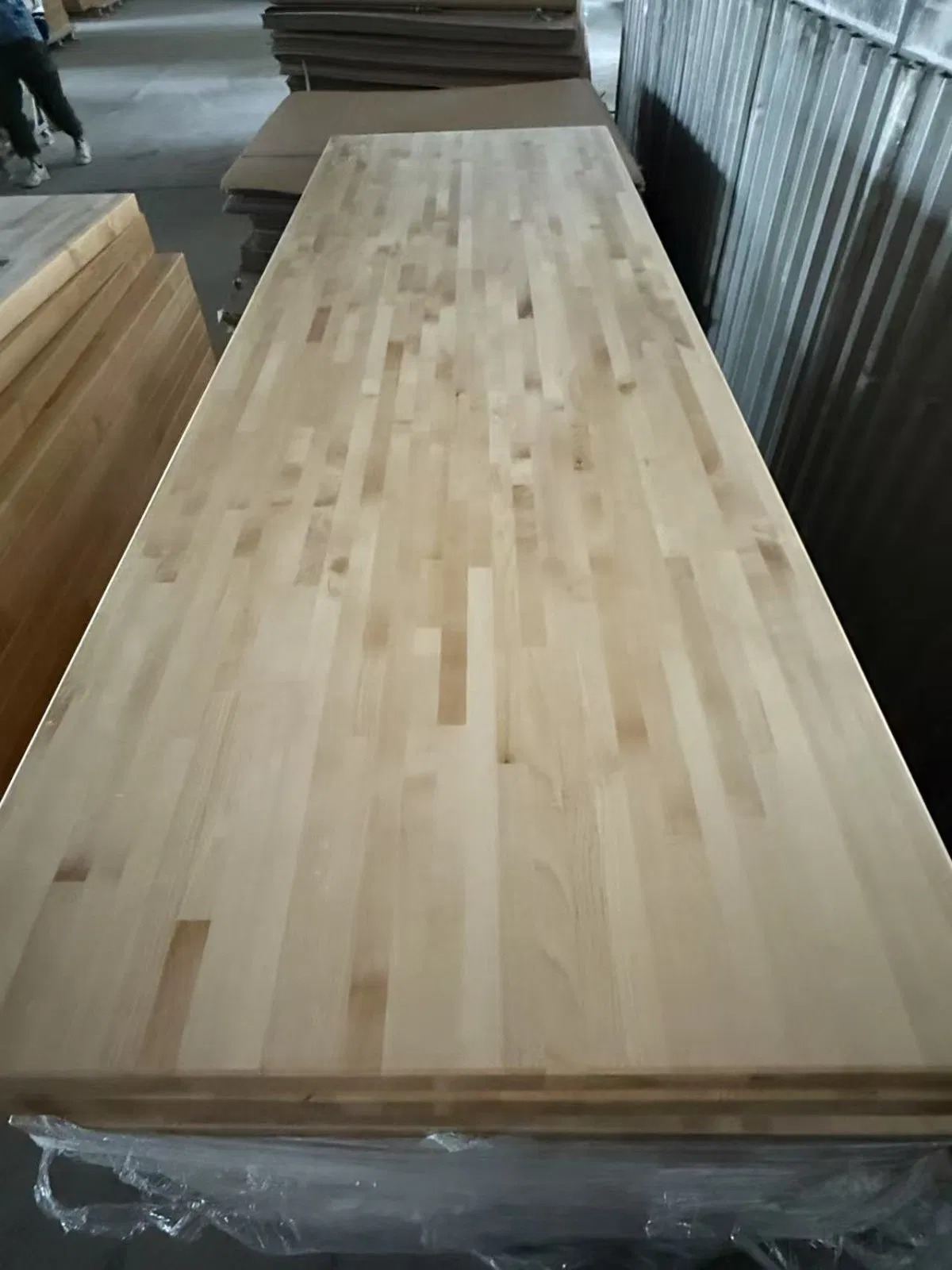 Long-Lasting Solid Wood Worktops, Eco Coating, Modern Sustainable Kitchens