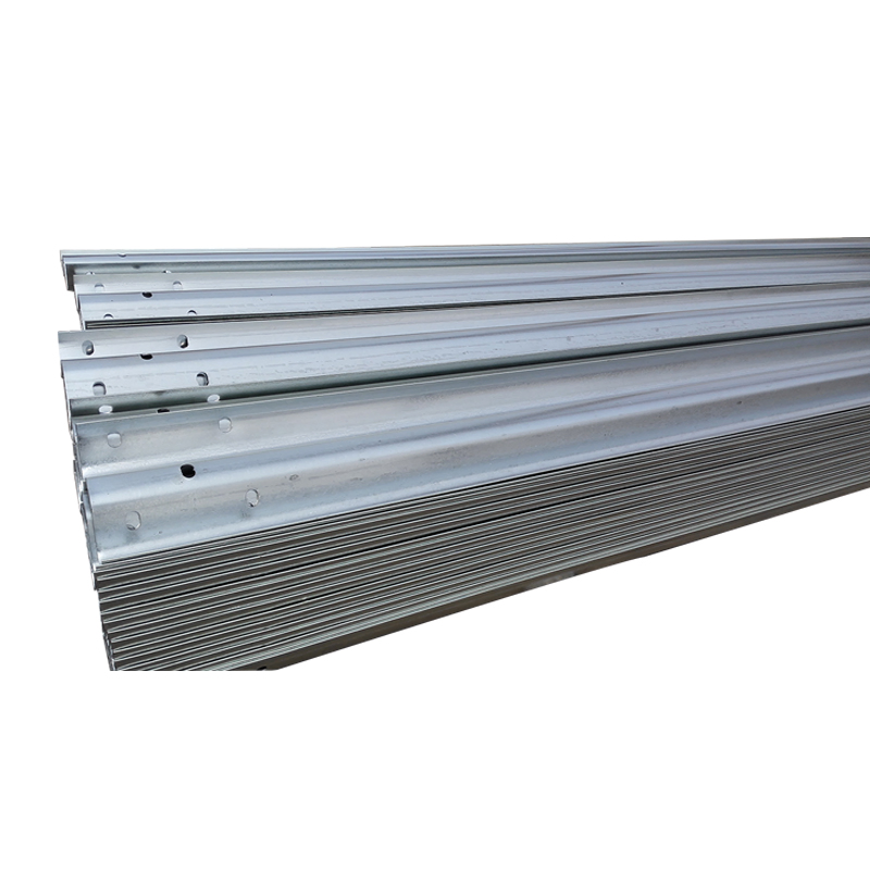Durable Hot-DIP Galvanized Steel Highway Guardrail Traffic Barrier System