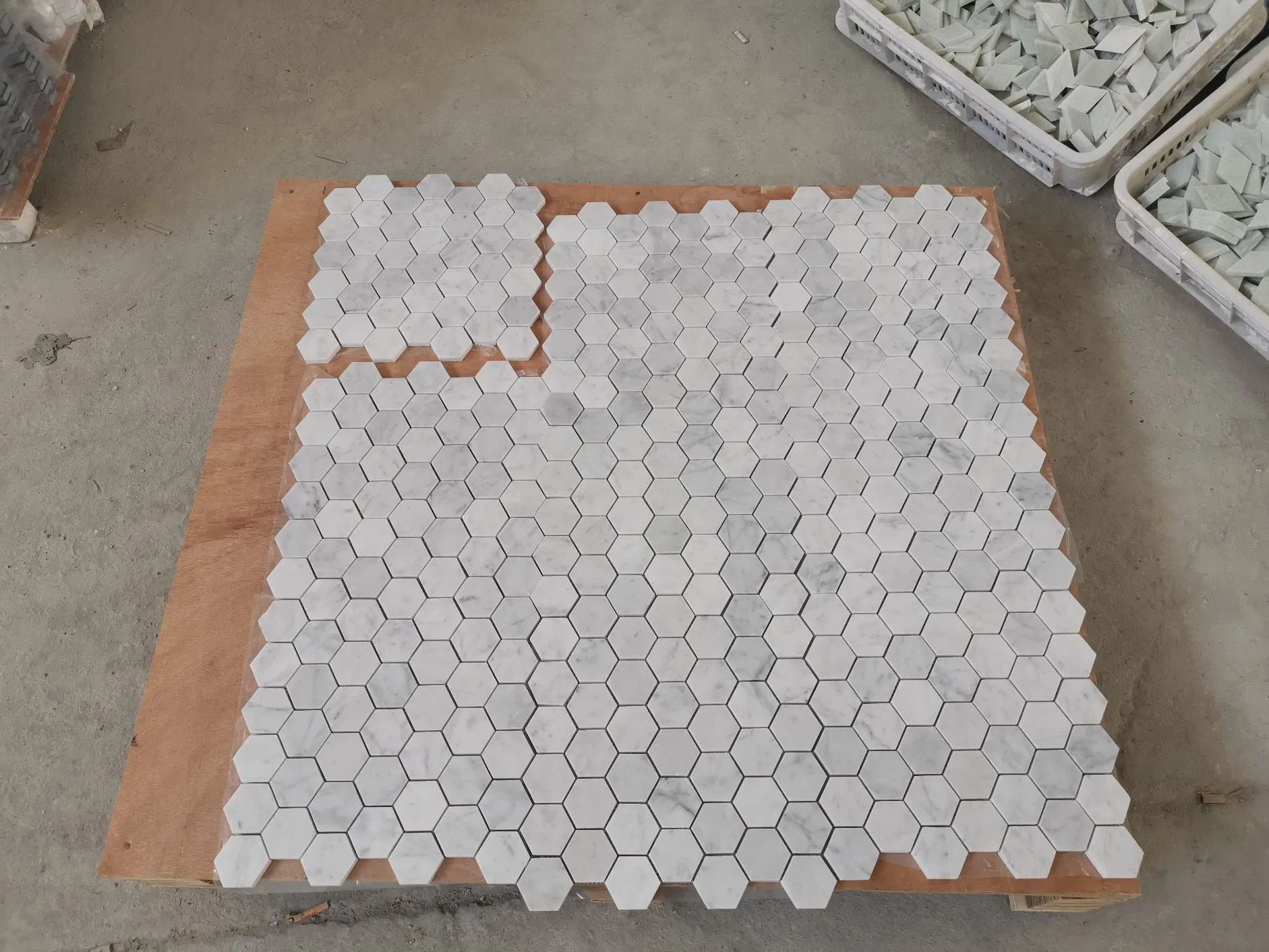 Мозаика из мрамора шестигранная для интерьера