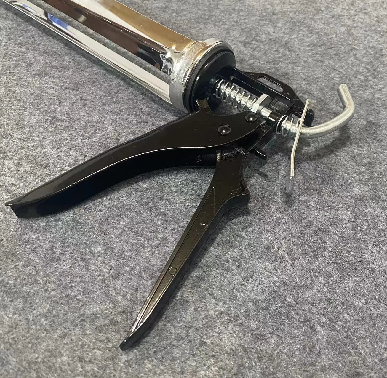 9 Inch Aluminum Handle Caulking Gun