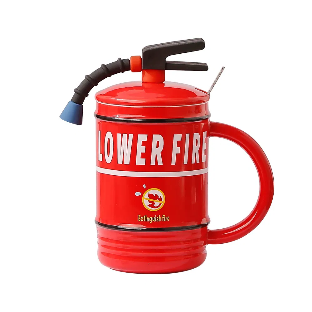 Керамическая кружка в форме огнетушителя с нанесением