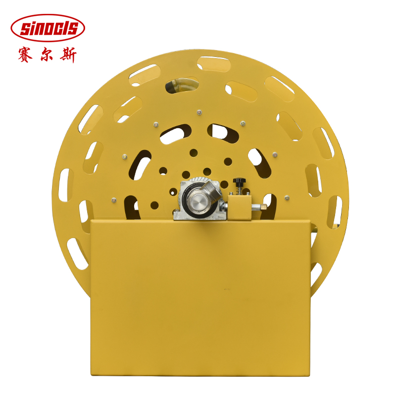 Versatile Manual Hose Reel for Safe and Easy Refueling